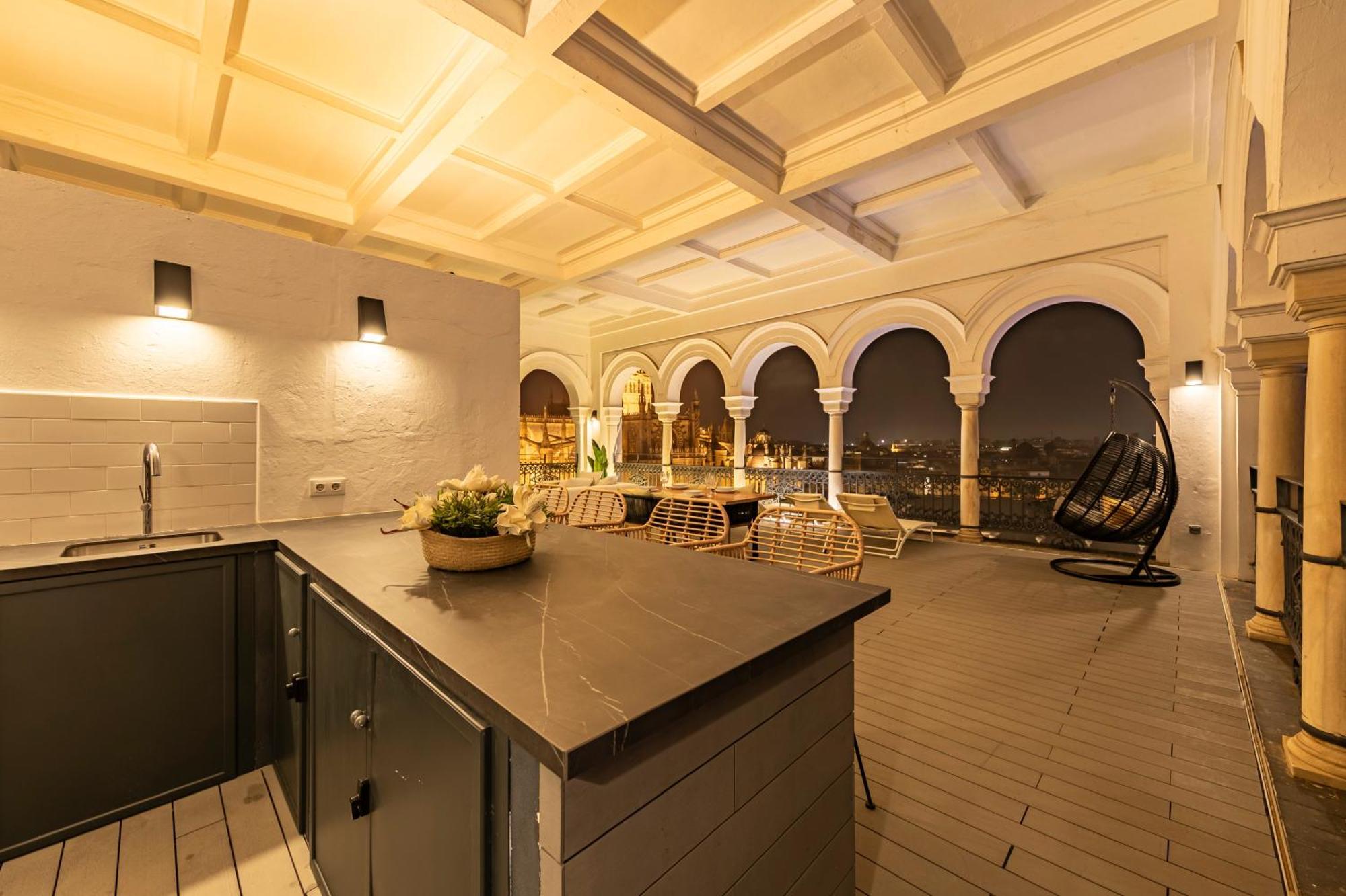 Isg Apartments The Most Exclusive Apartment In Sevillaparking Luaran gambar