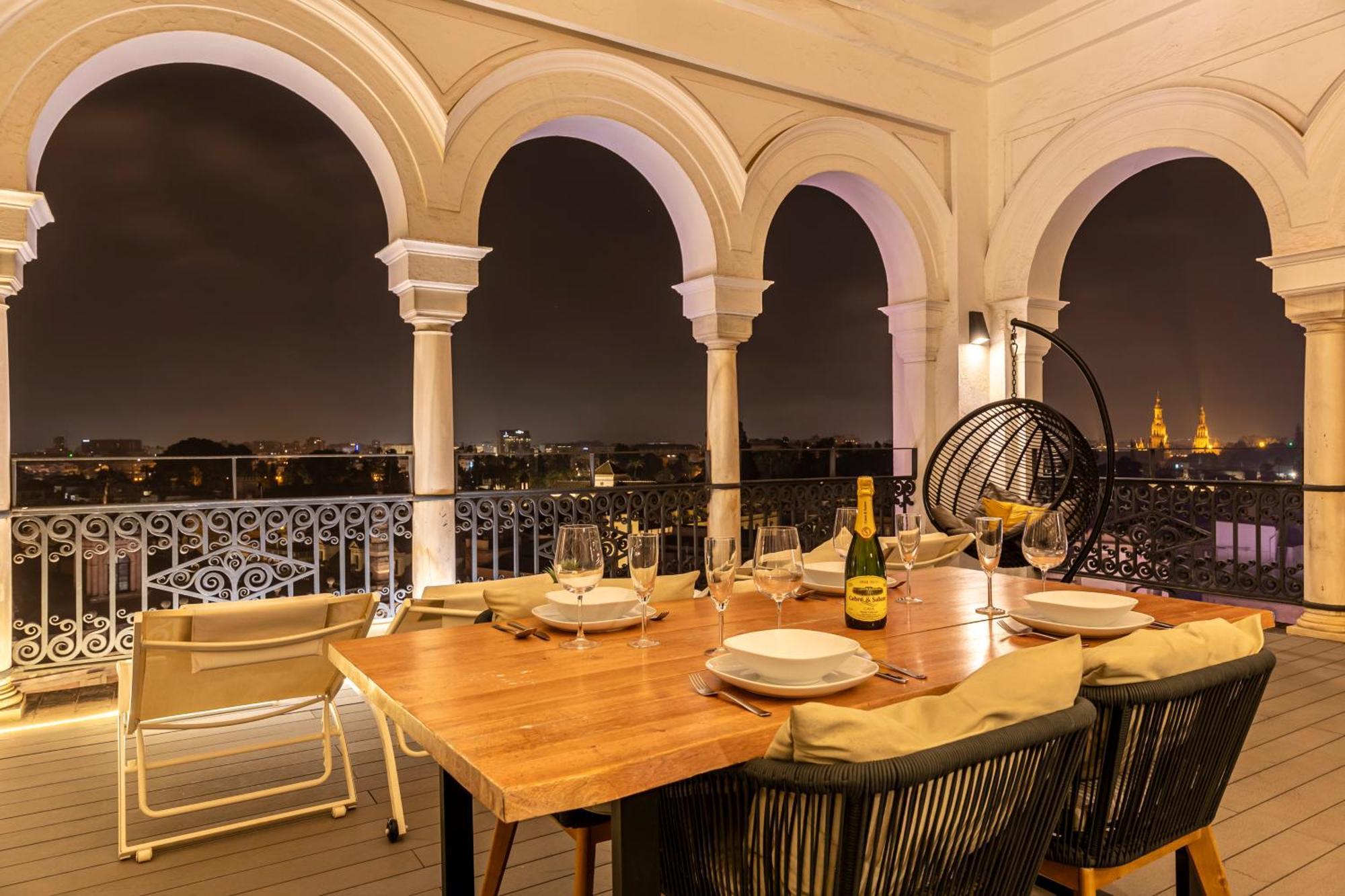 Isg Apartments The Most Exclusive Apartment In Sevillaparking Luaran gambar