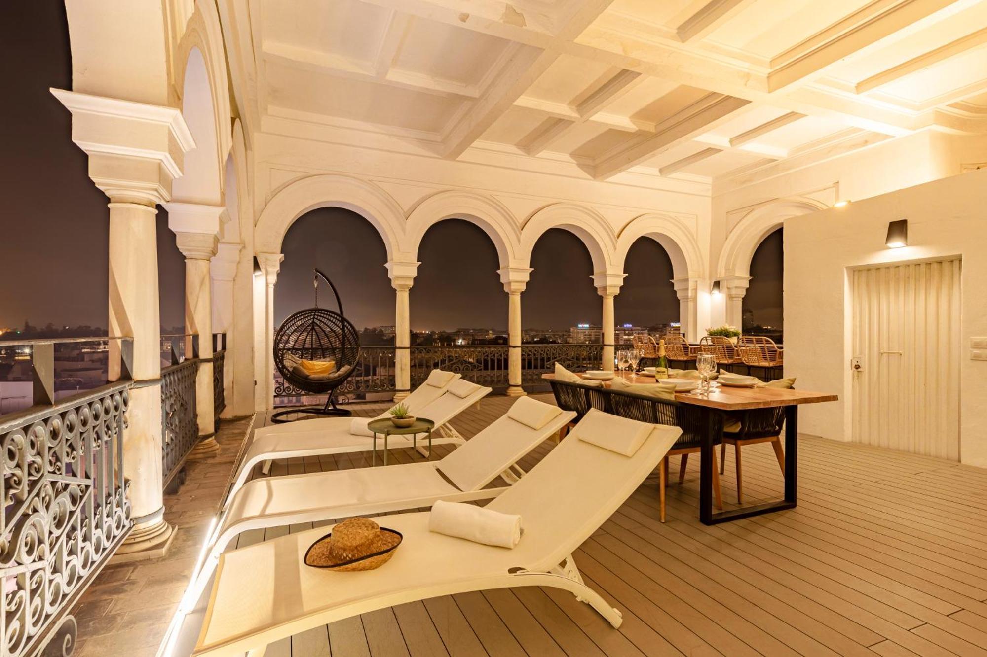 Isg Apartments The Most Exclusive Apartment In Sevillaparking Luaran gambar