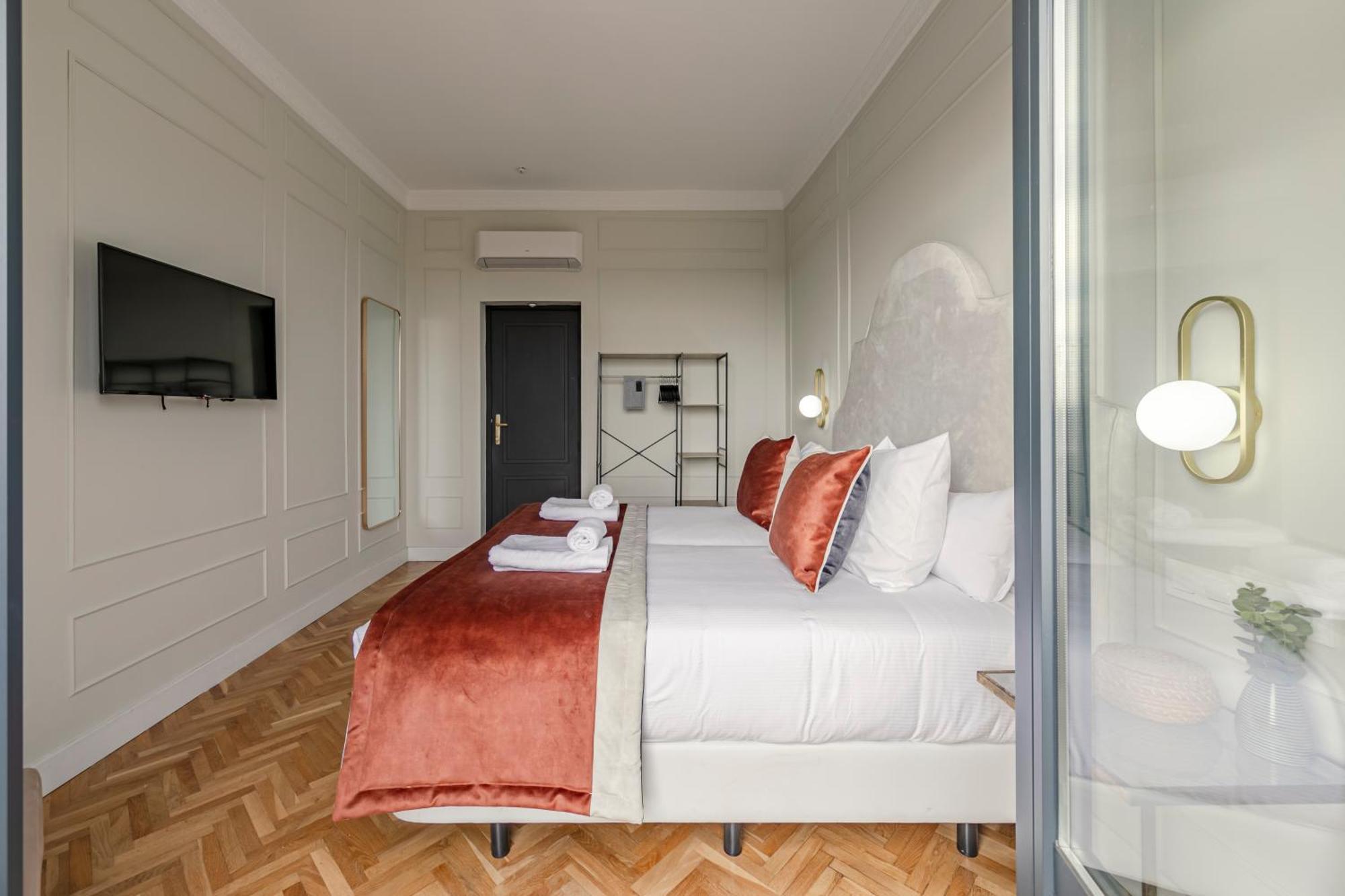 Isg Apartments The Most Exclusive Apartment In Sevillaparking Luaran gambar