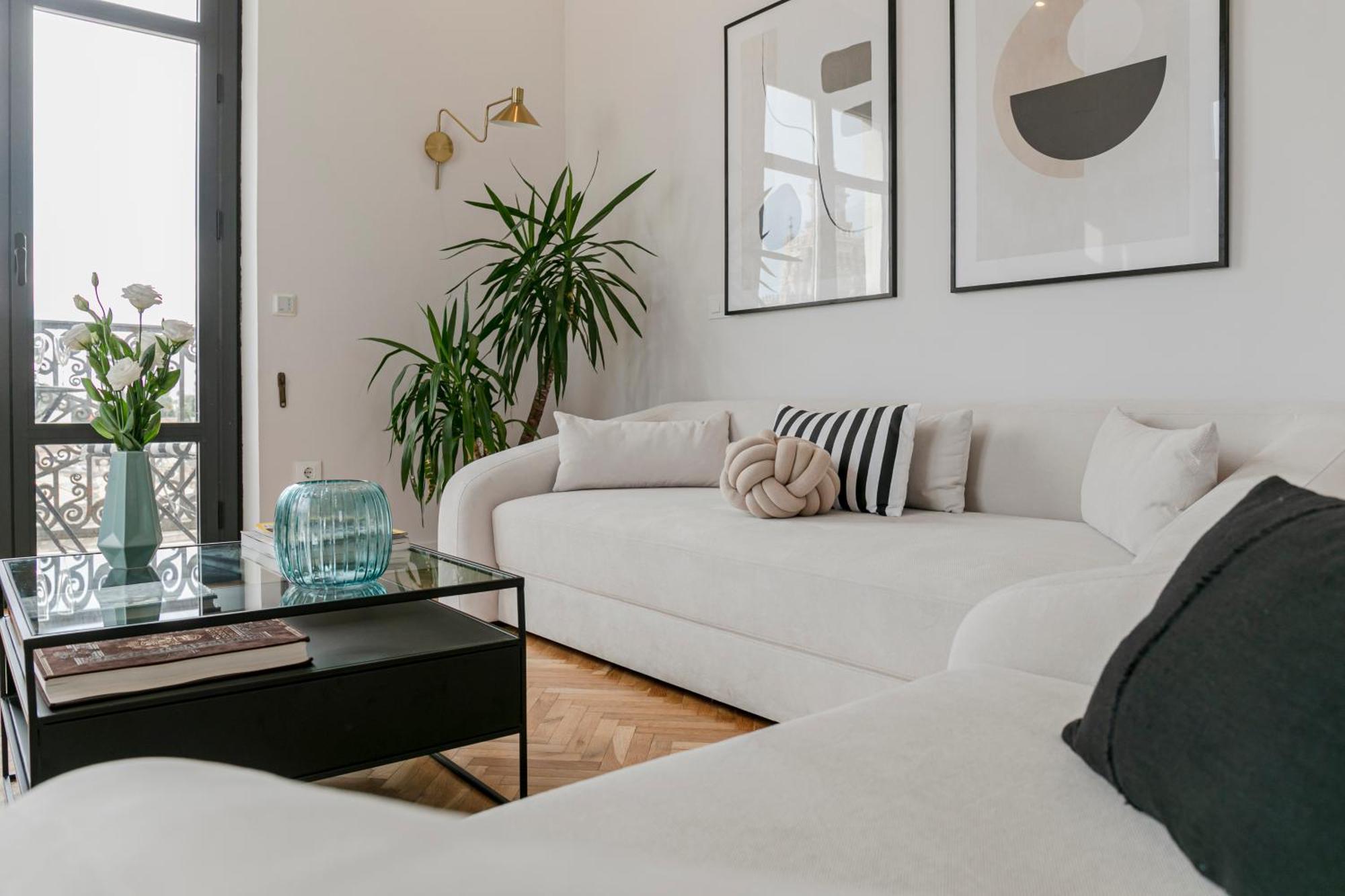 Isg Apartments The Most Exclusive Apartment In Sevillaparking Luaran gambar