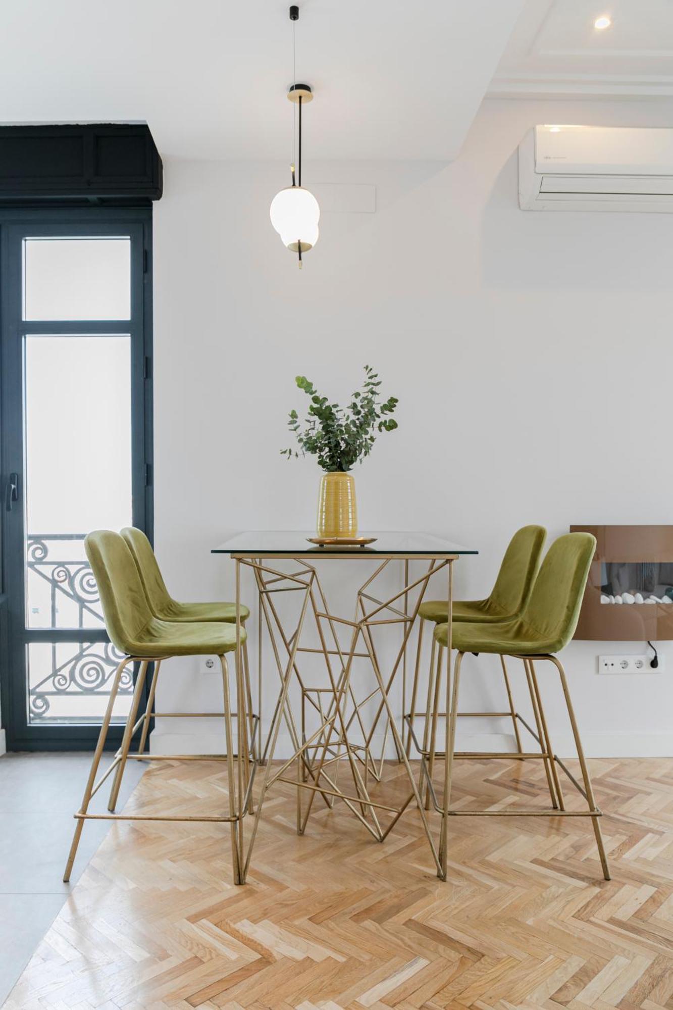 Isg Apartments The Most Exclusive Apartment In Sevillaparking Luaran gambar
