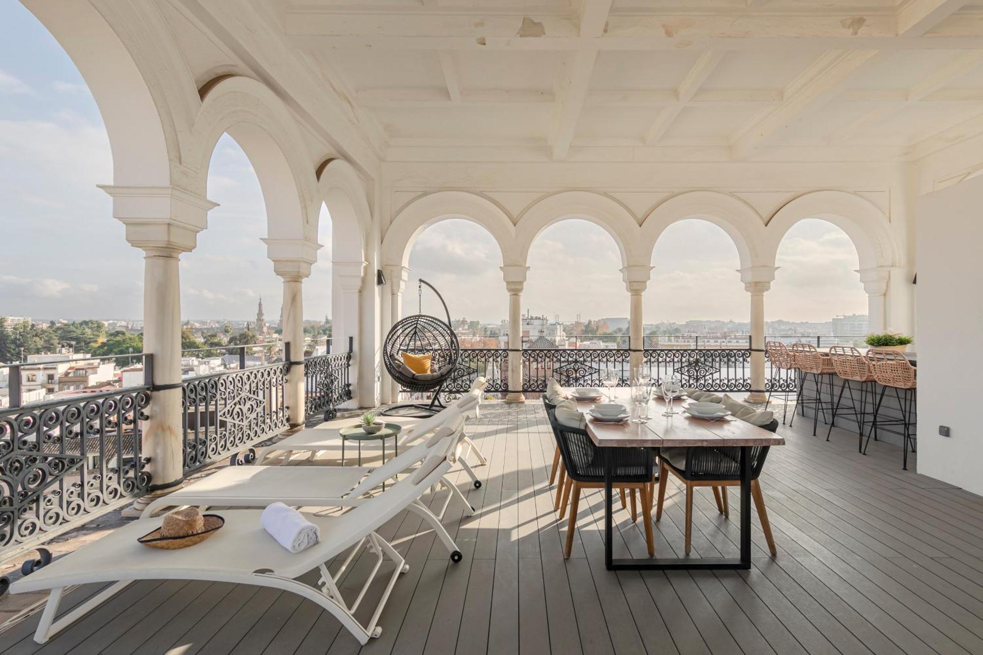 Isg Apartments The Most Exclusive Apartment In Sevillaparking Luaran gambar